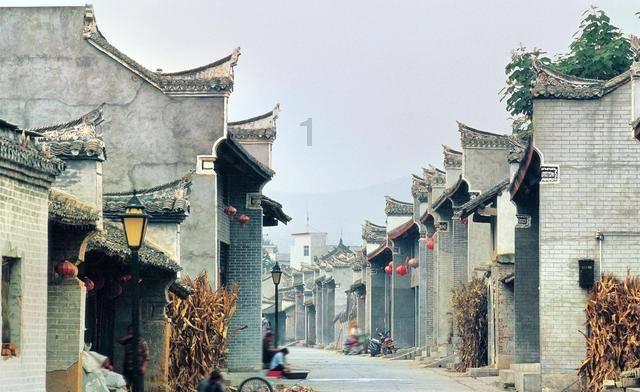 家长辅导作业被气到“心裂” 险丧命