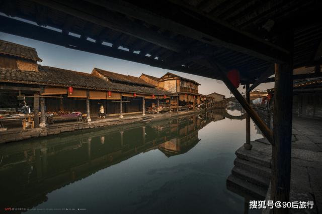 中智全球盘中异动 大幅下跌5.40%